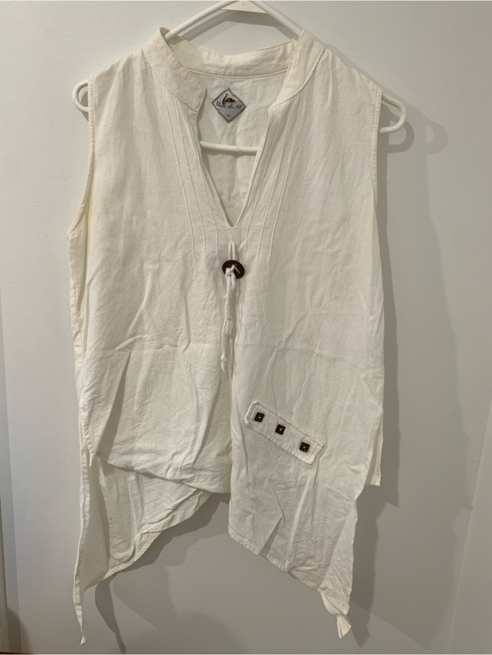 Blanc du Nil white tank top